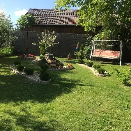 Rozsakert Pensionat Egerszalók